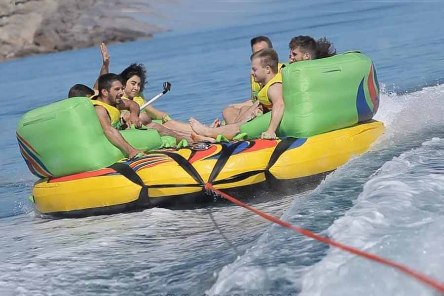 Tubing in Argelès / Slide fastly on water with the sofa